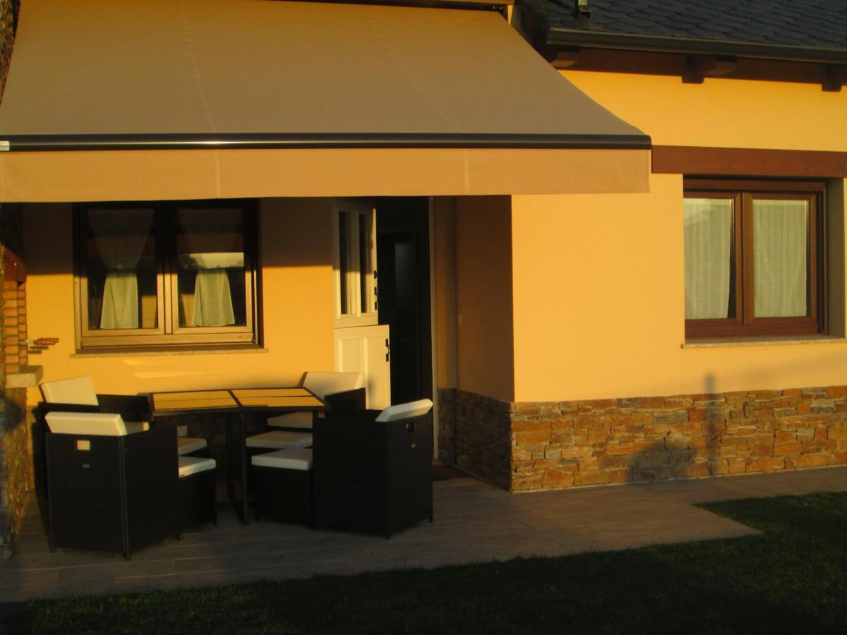 Apartamentos Fonte Villar Navia Exteriör bild